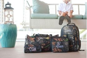 personalized lunch boxes and backpacks