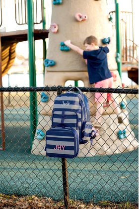 personalized lunch boxes and backpacks